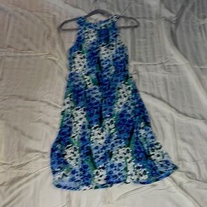 Tommy Hilfiger size 2 beautiful floral dress.